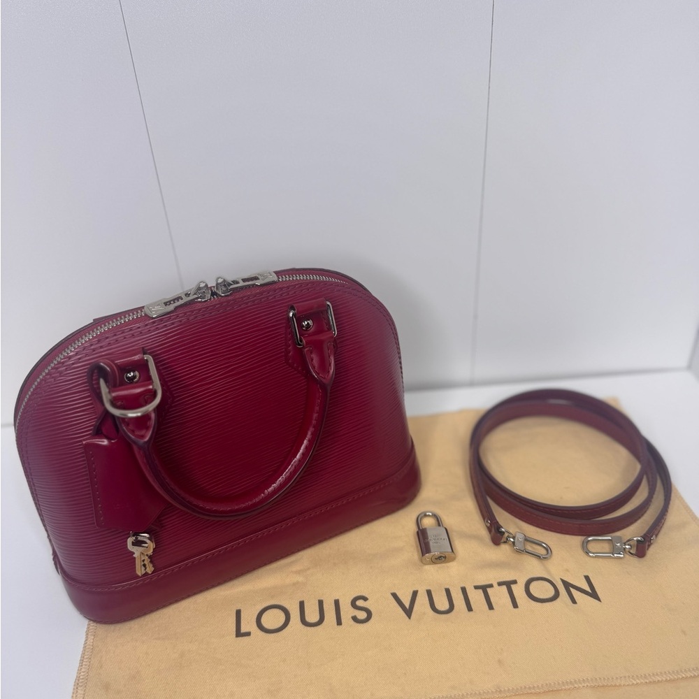 Louis Vuitton Alma BB - Picture 17 of 17